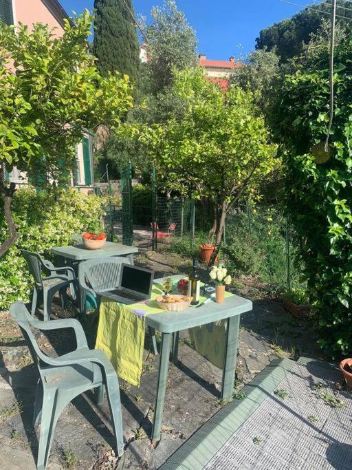 Cozy Beach House With Nice Garden, Basic Feel Apartman Bonassola Kültér fotó